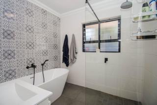 3 Bedroom Property for Sale in Heldervue Western Cape